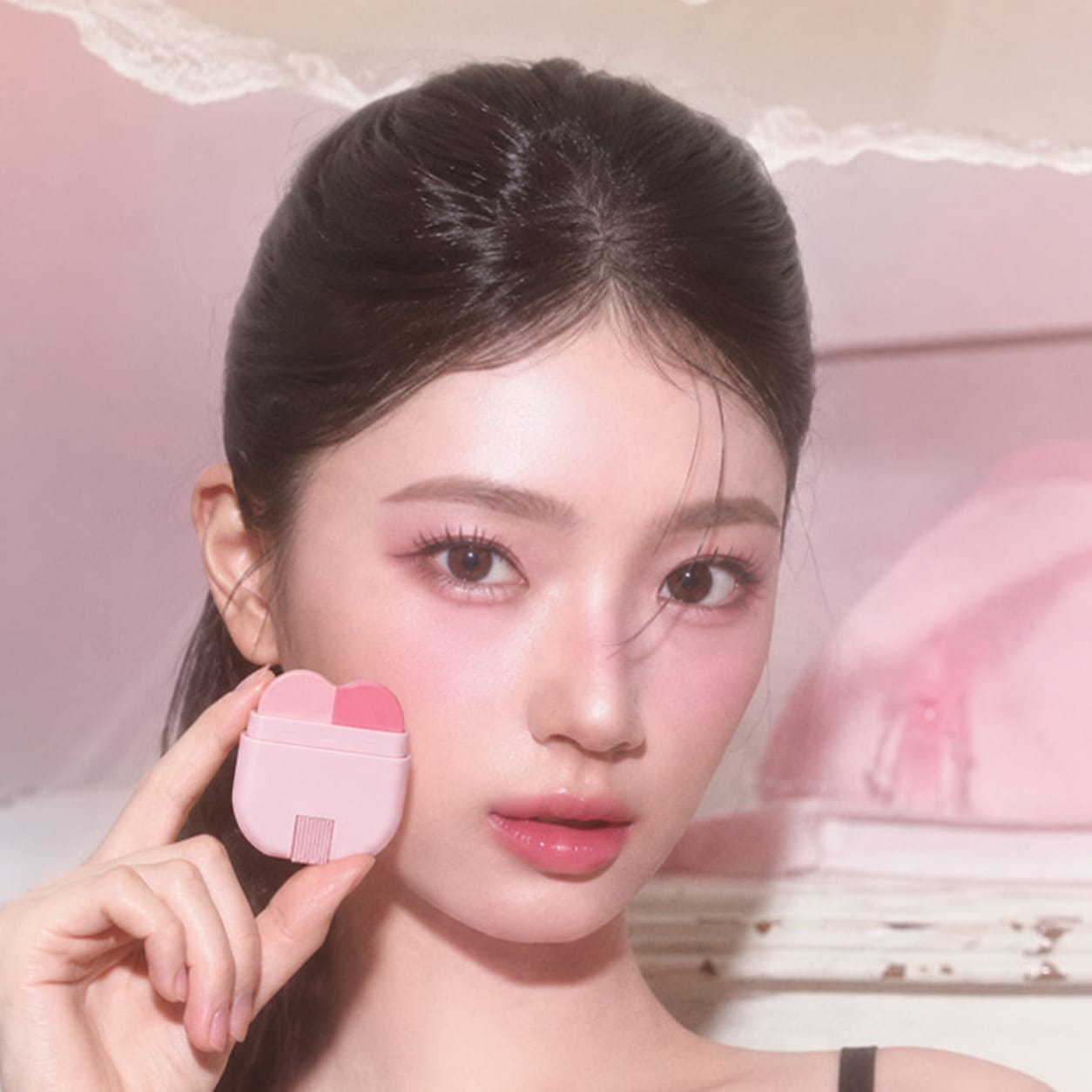 Customer photo review of 2-in-1 Long-Lasting Highlighter & Blush Stick