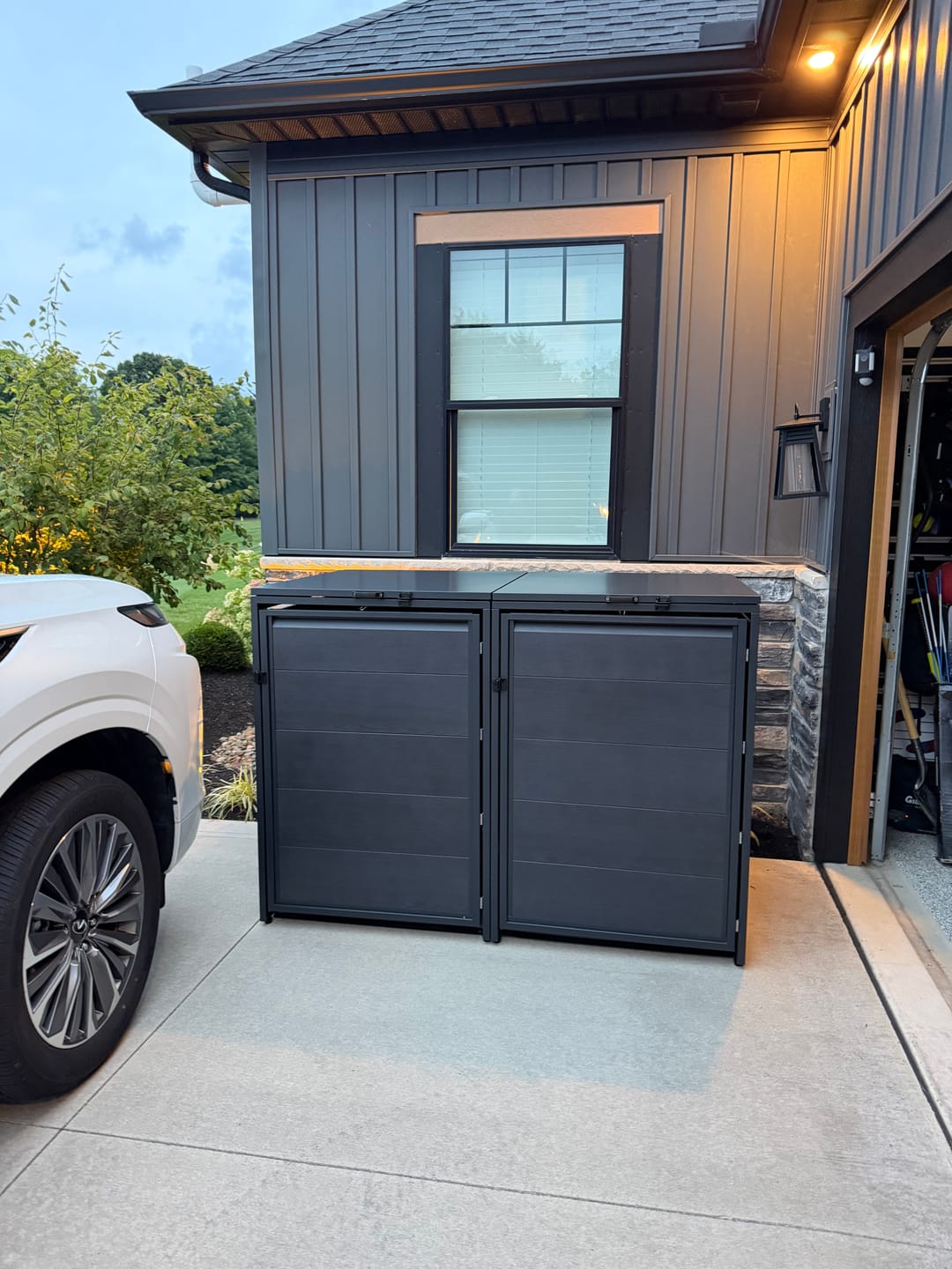 Customer photo review of MisterBin® Garbage Bin Enclosure