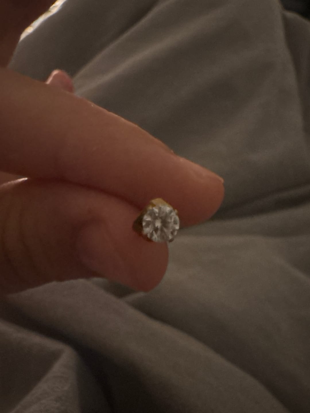 Customer photo review of Diamond Ohrstecker
