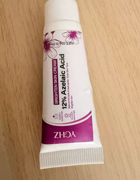 Customer photo review of Trattamento Viso Acido Azelaico 12% – Uniformante e Illuminante