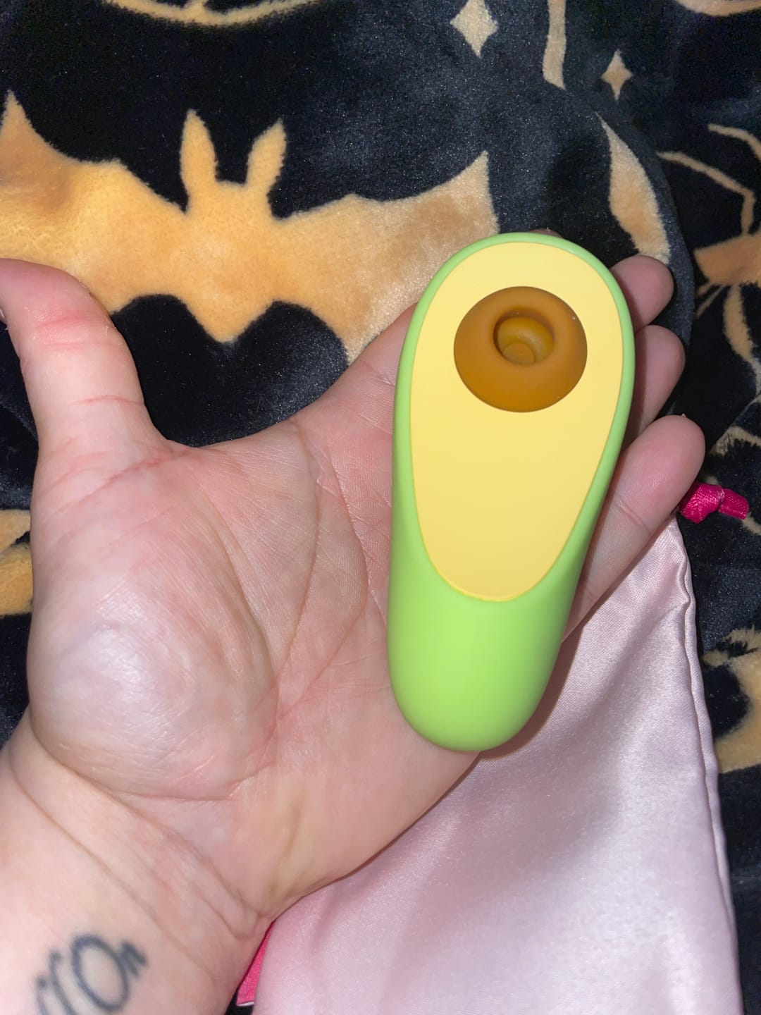 Customer photo review of Avo Clitoral Massager