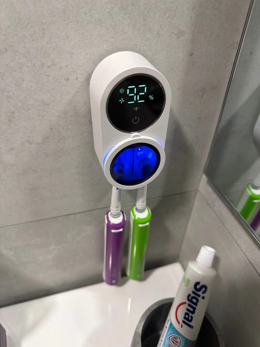 Customer photo review of Morago™ UV Toothbrush Sanitiser