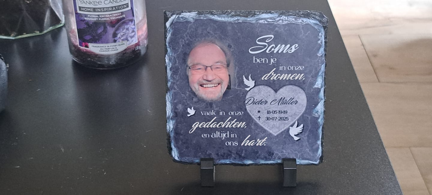 Customer photo review of In ons hart - Gepersonaliseerde leisteen plaat