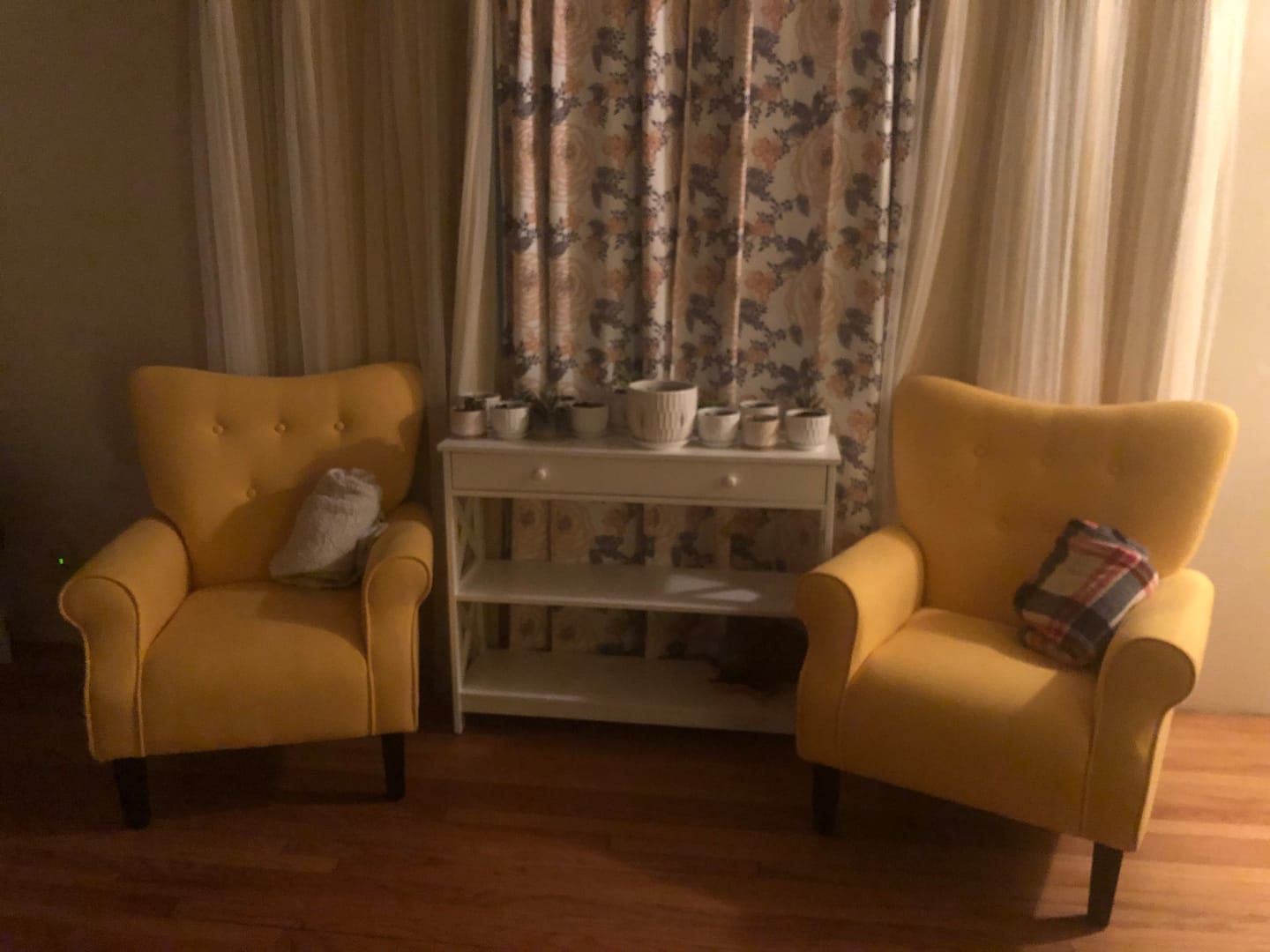 Customer photo review of Allston High Back Upholstered Accent Armchair