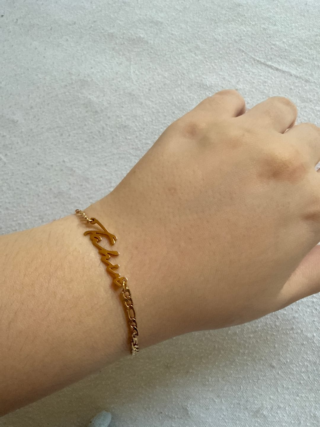 Customer photo review of Namensarmband | 18K vergoldet