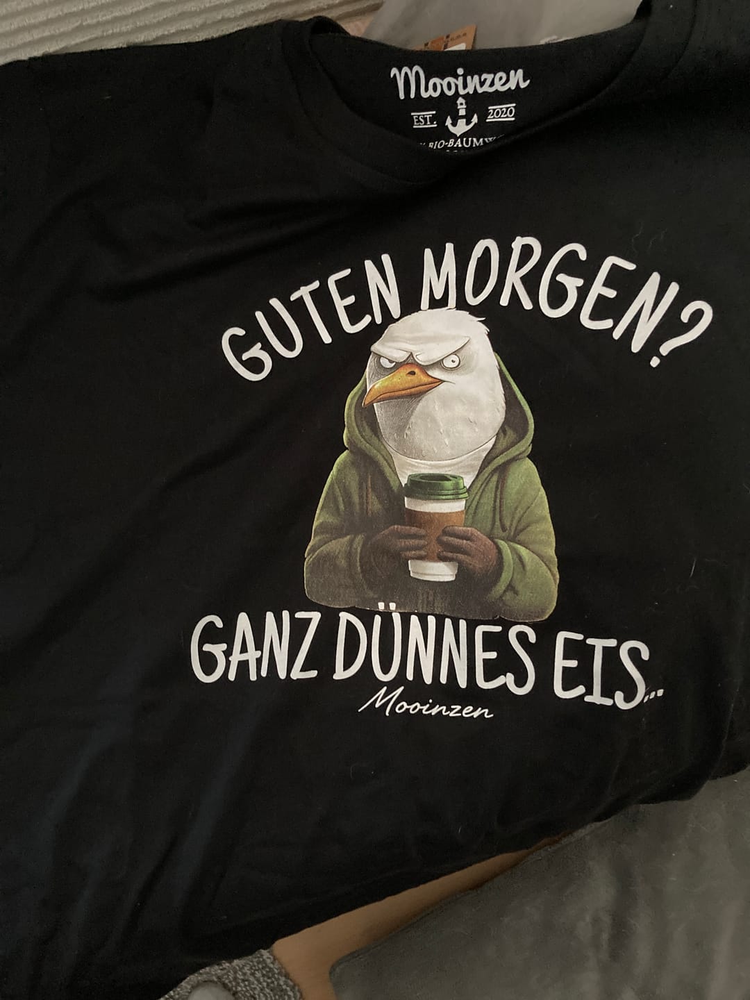 Customer photo review of Möwe Nee · Unisex Signature Bio Hoodie