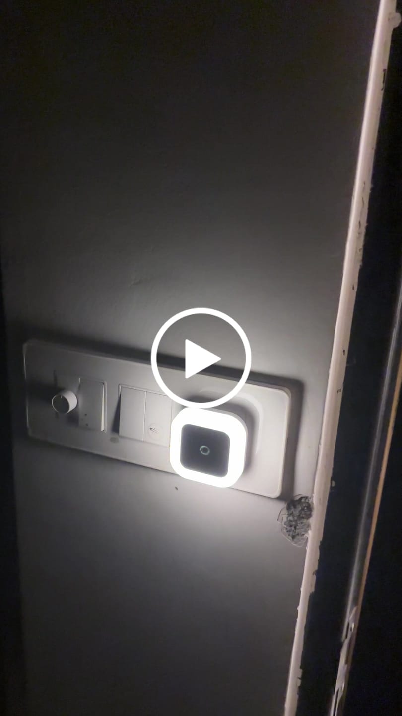 Customer video review of GlowSense™ Automatic Night Lamp (Pack of 2)