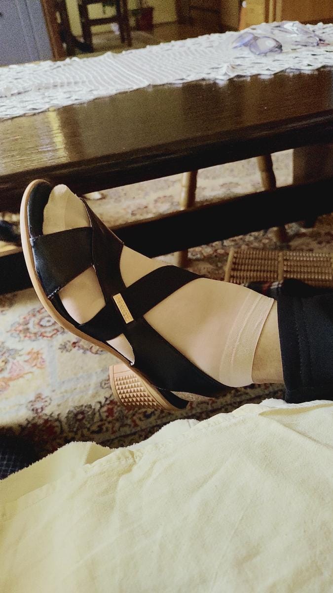 Customer photo review of Sandales élégantes à talon carré