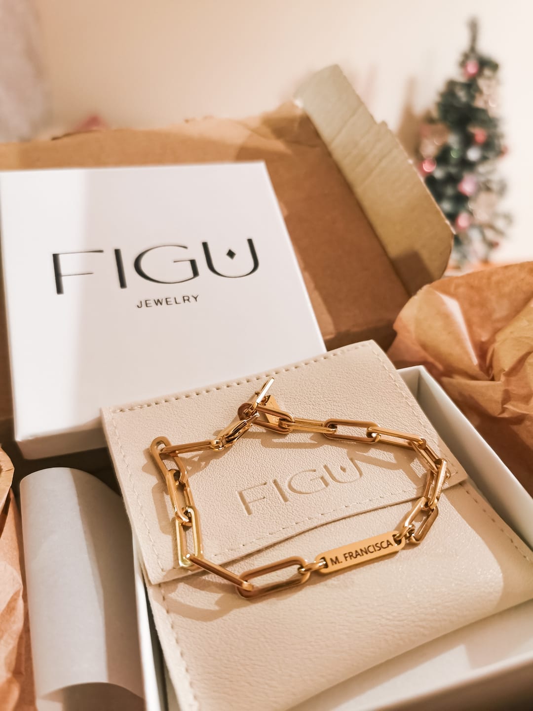 Customer photo review of Matilde Engravable Bracelet