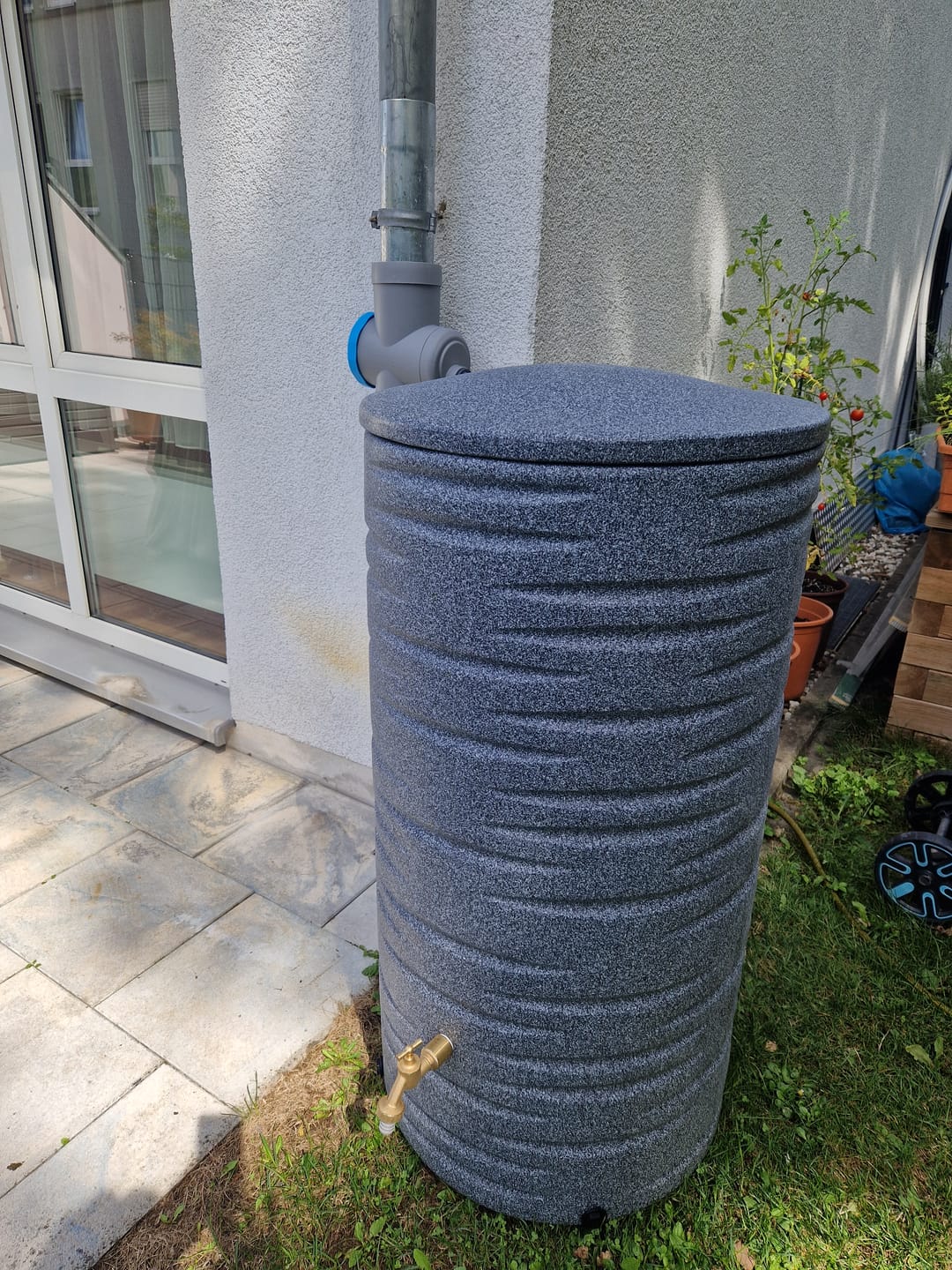 Customer photo review of Regensammler [Downpipe70] – mit Überlaufschutz und Absperrhahn
