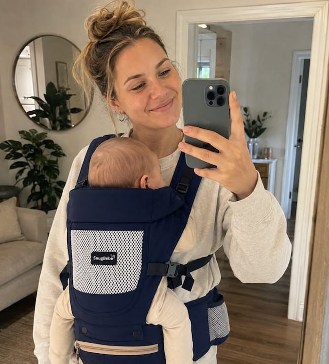 Customer photo review of SNUG BÉBÉ - Baby Carrier