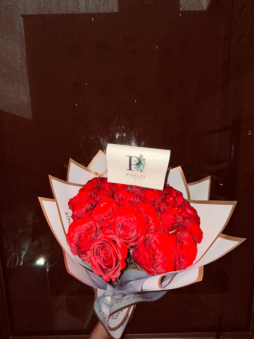 Customer photo review of 25 Red Roses Luxury Bouquet