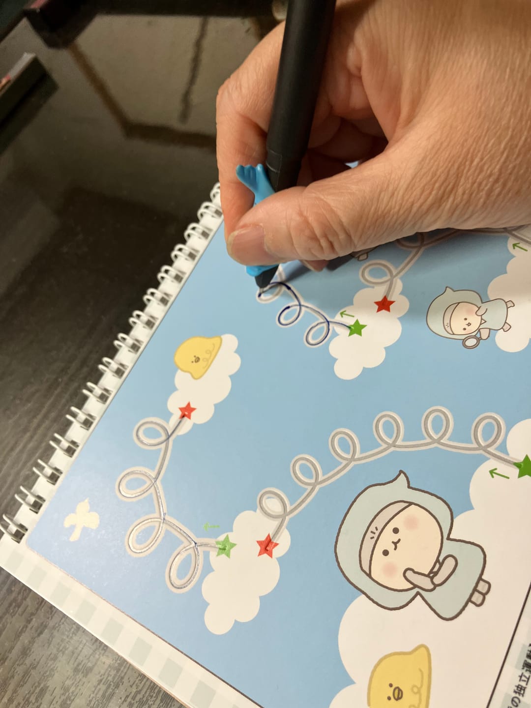 Customer photo review of まほうのドリル かくちから 書くための土台をつくる 数字・運筆ワーク