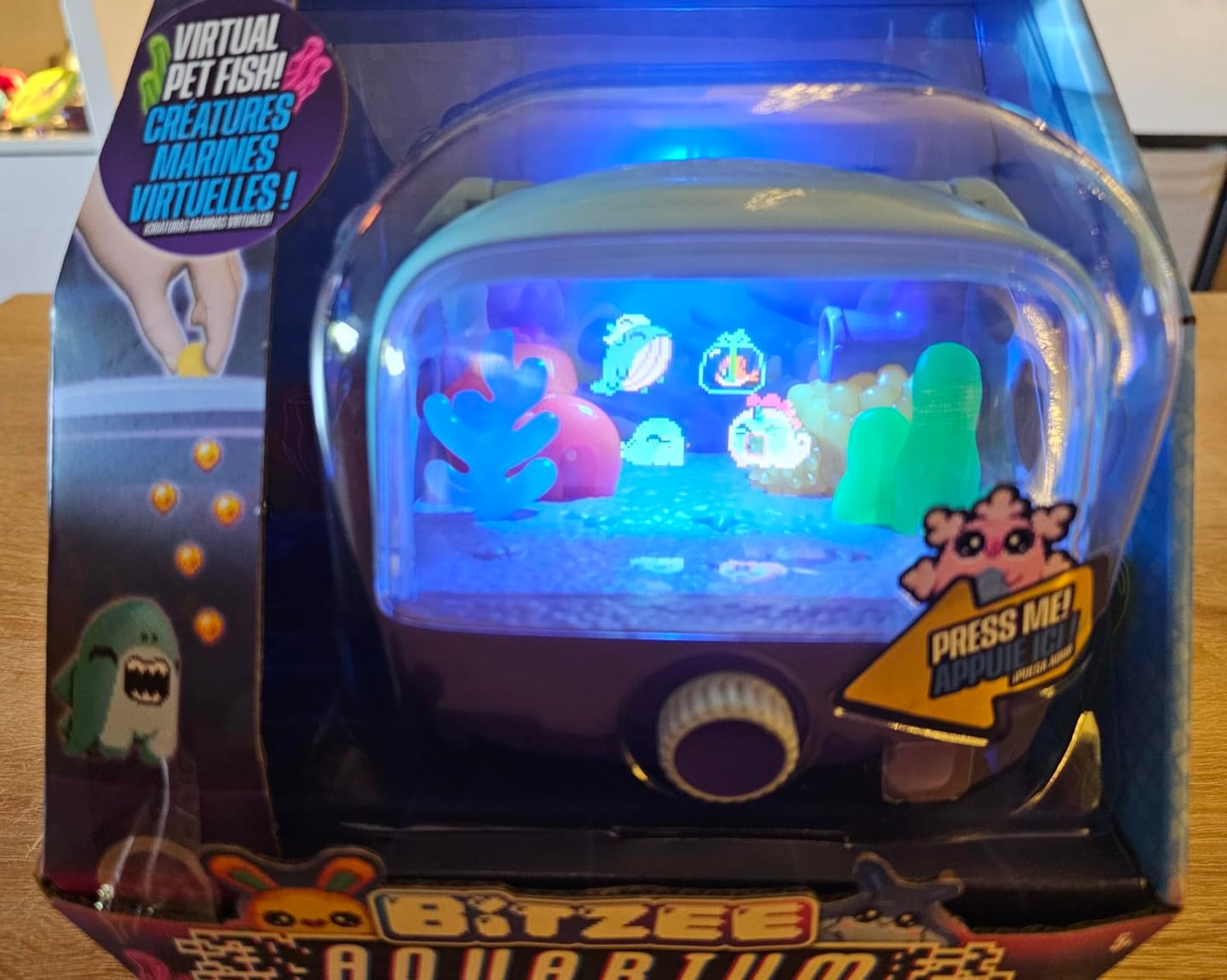 Customer photo review of Bitzee Aquarium Fish Tank