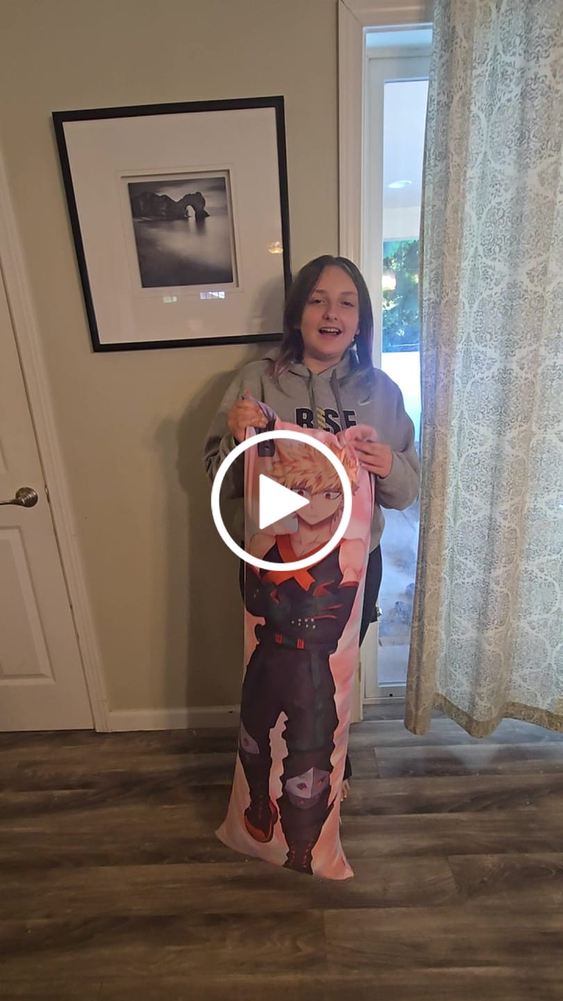 Customer video review of Bakugo Cute Missing You  Bakugo dakimakura