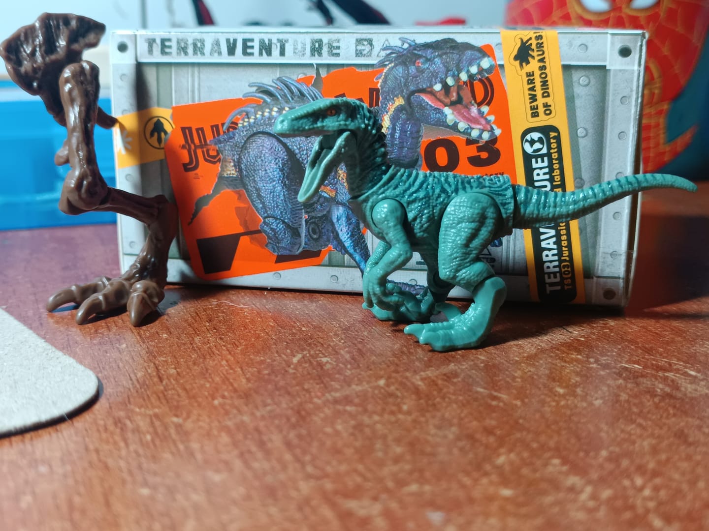 Customer photo review of Figura Sorpresa - TERRAVENTURE 03 - Jurassic Word Laboratory - Model Kit - BLOKEES