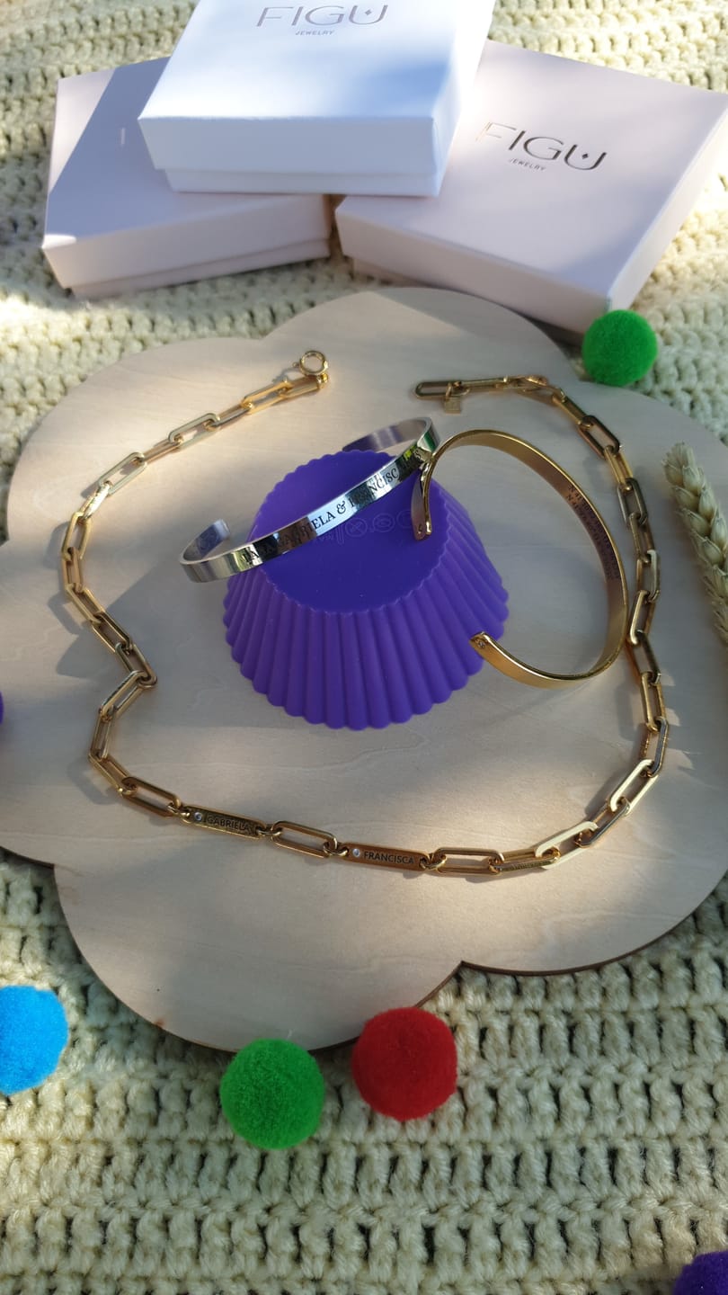 Customer photo review of Colar Matilde