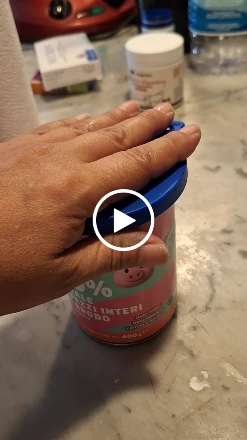 Customer video review of Chiudilattina