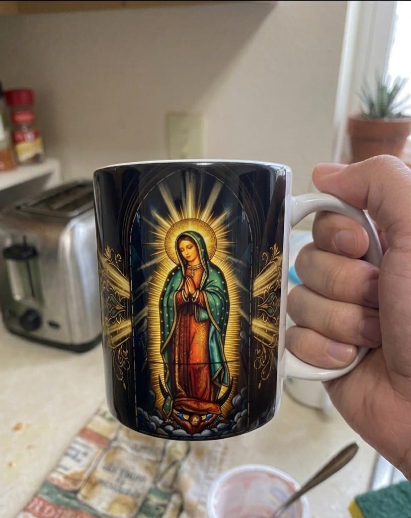 Customer photo review of Taza reveladora Virgen de Guadalupe