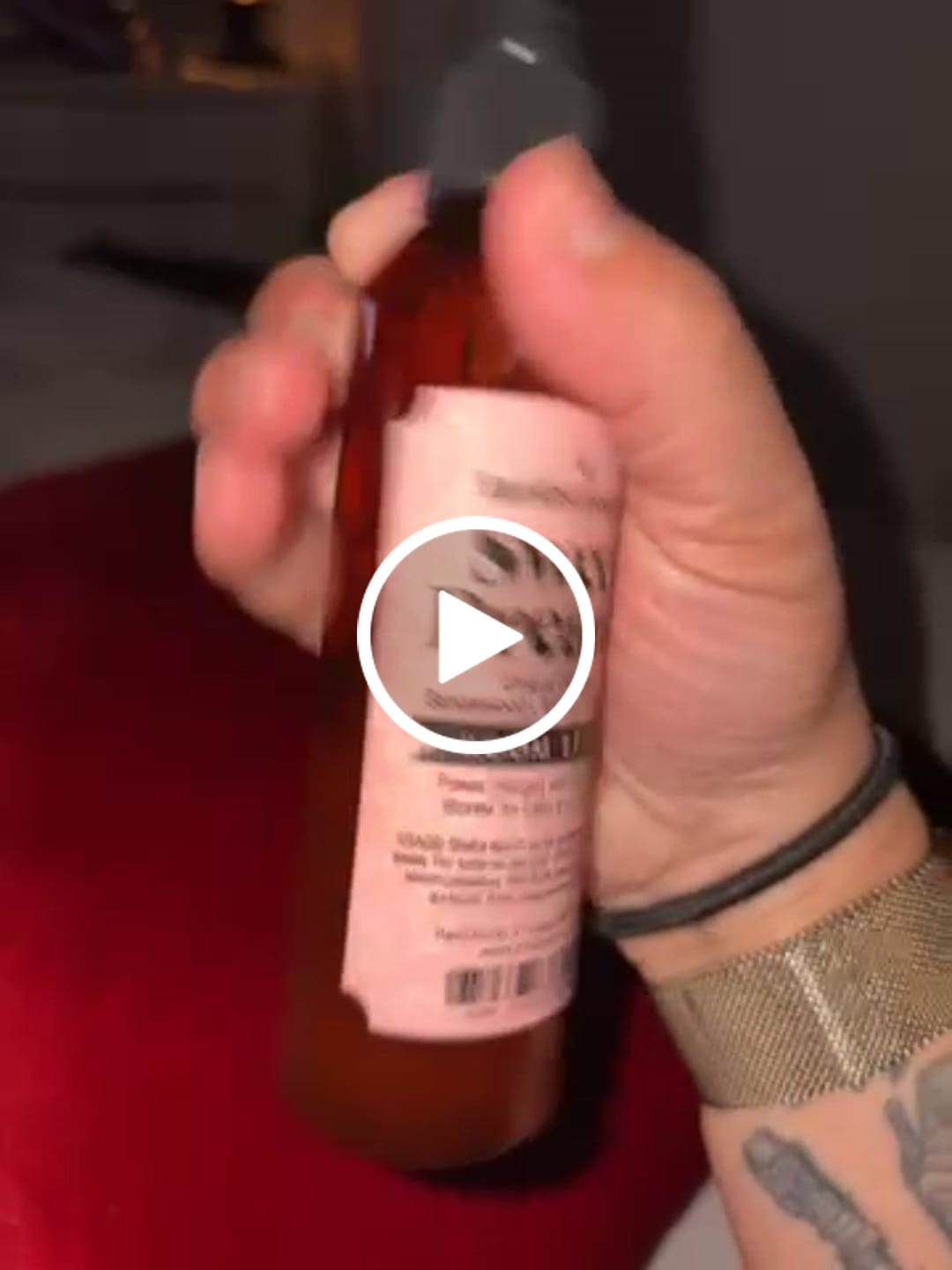 Customer video review of Earth's Essence Collection Room Spray