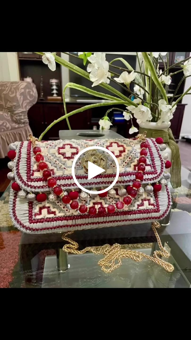 Customer video review of Highland Cross-Stitch Handbag Kit