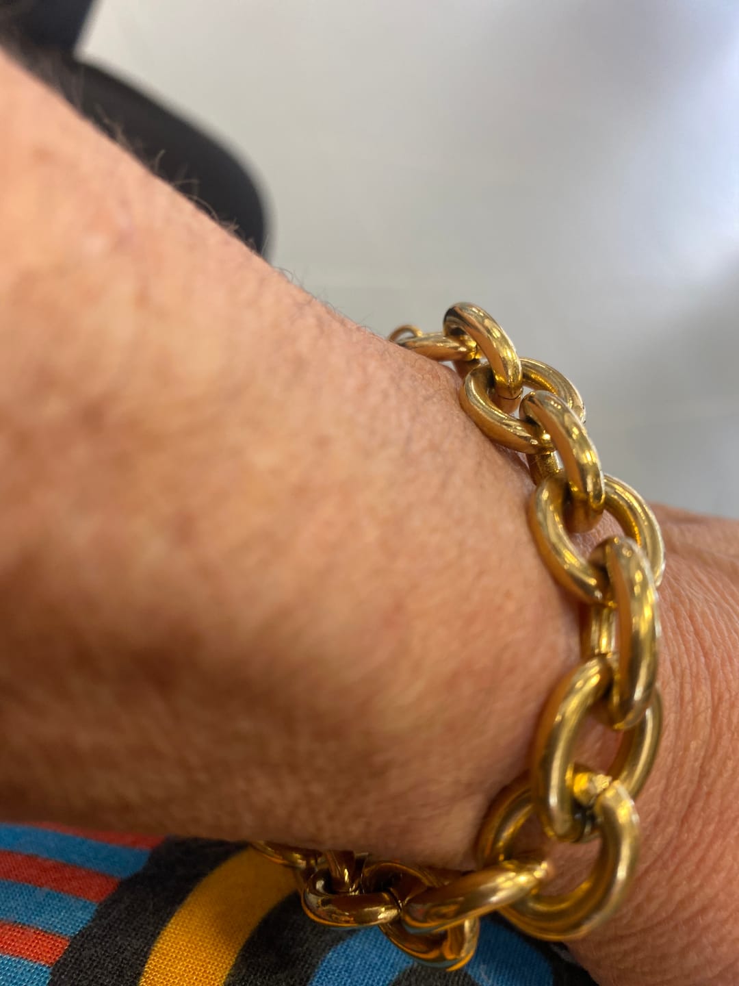 Customer photo review of Pulseira Ella Medium