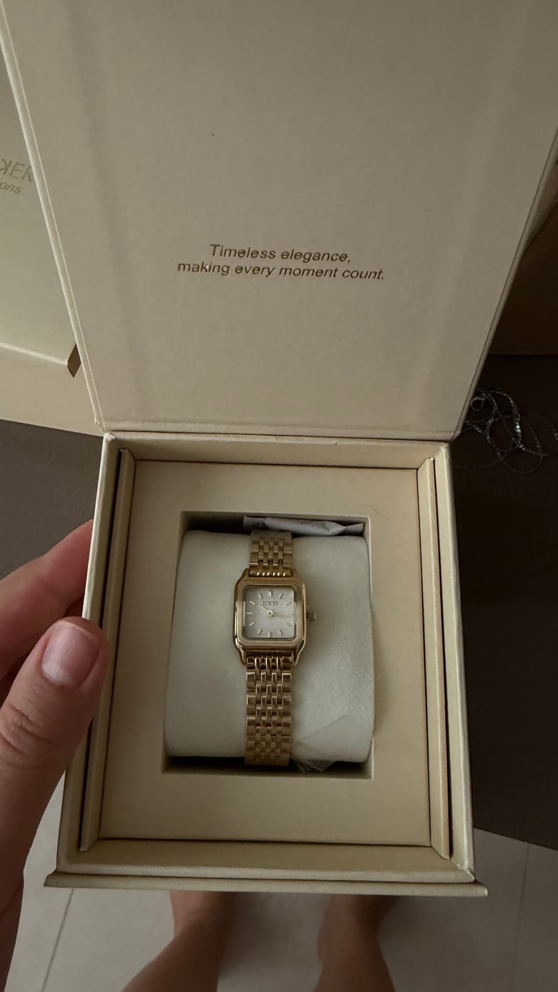 Customer photo review of Macy Petite Gold White