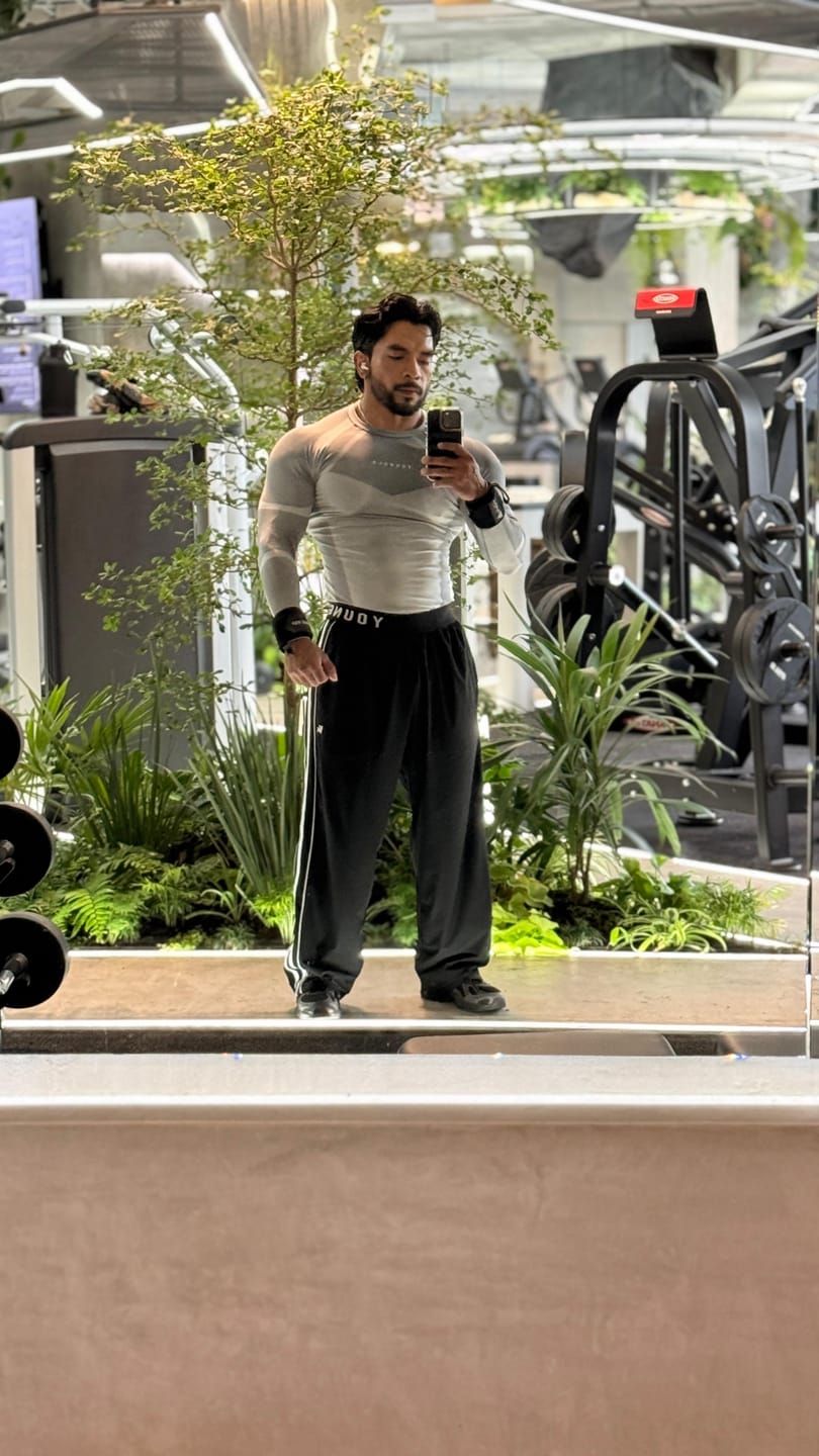 Customer photo review of 8055 - Apex Compression Longsleeves