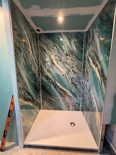 Customer photo review of Plaque PVC Imitation Marbre Bleuté Oslo – Imperméable et facile à poser