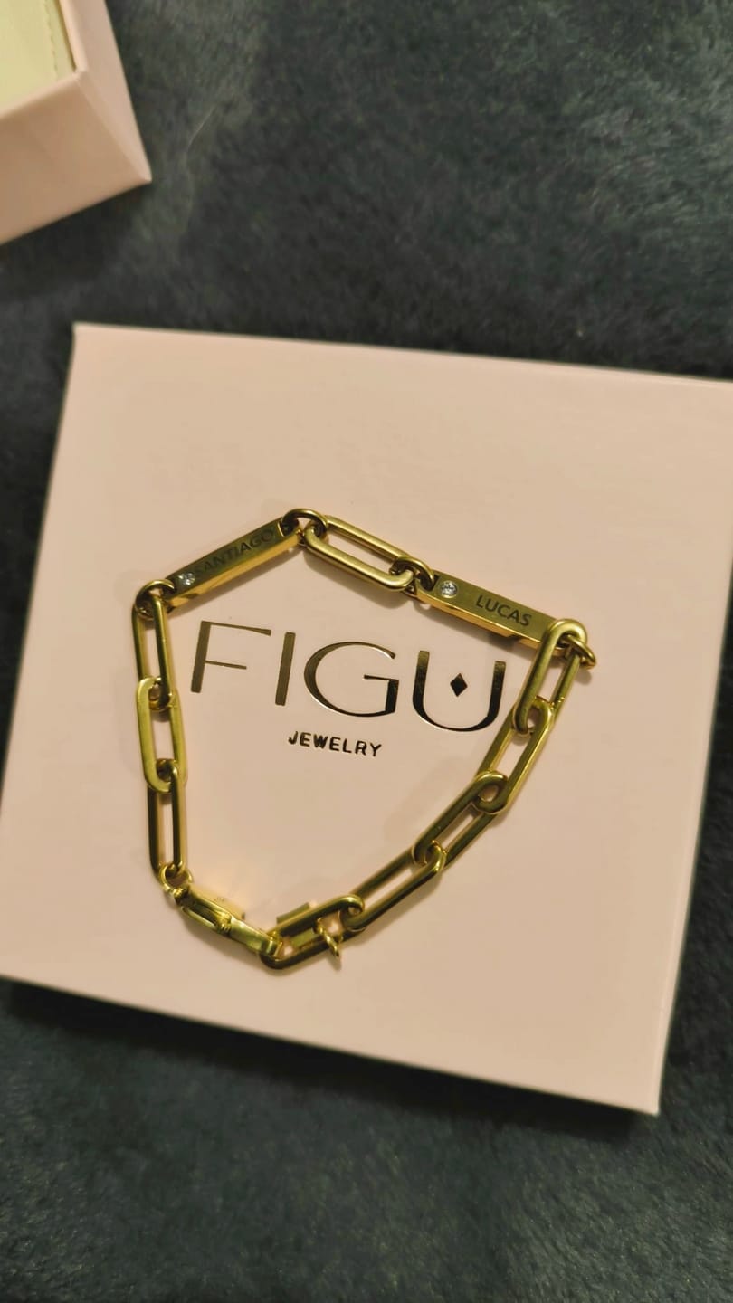 Customer photo review of Pulseira Matilde