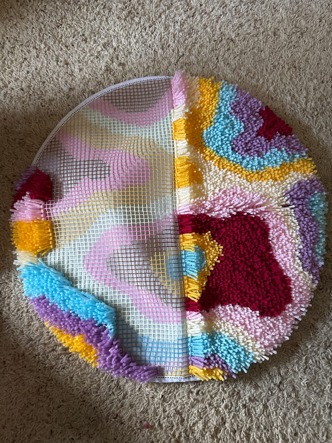 Customer photo review of PSYCHEDELIA - Rug Making Kit