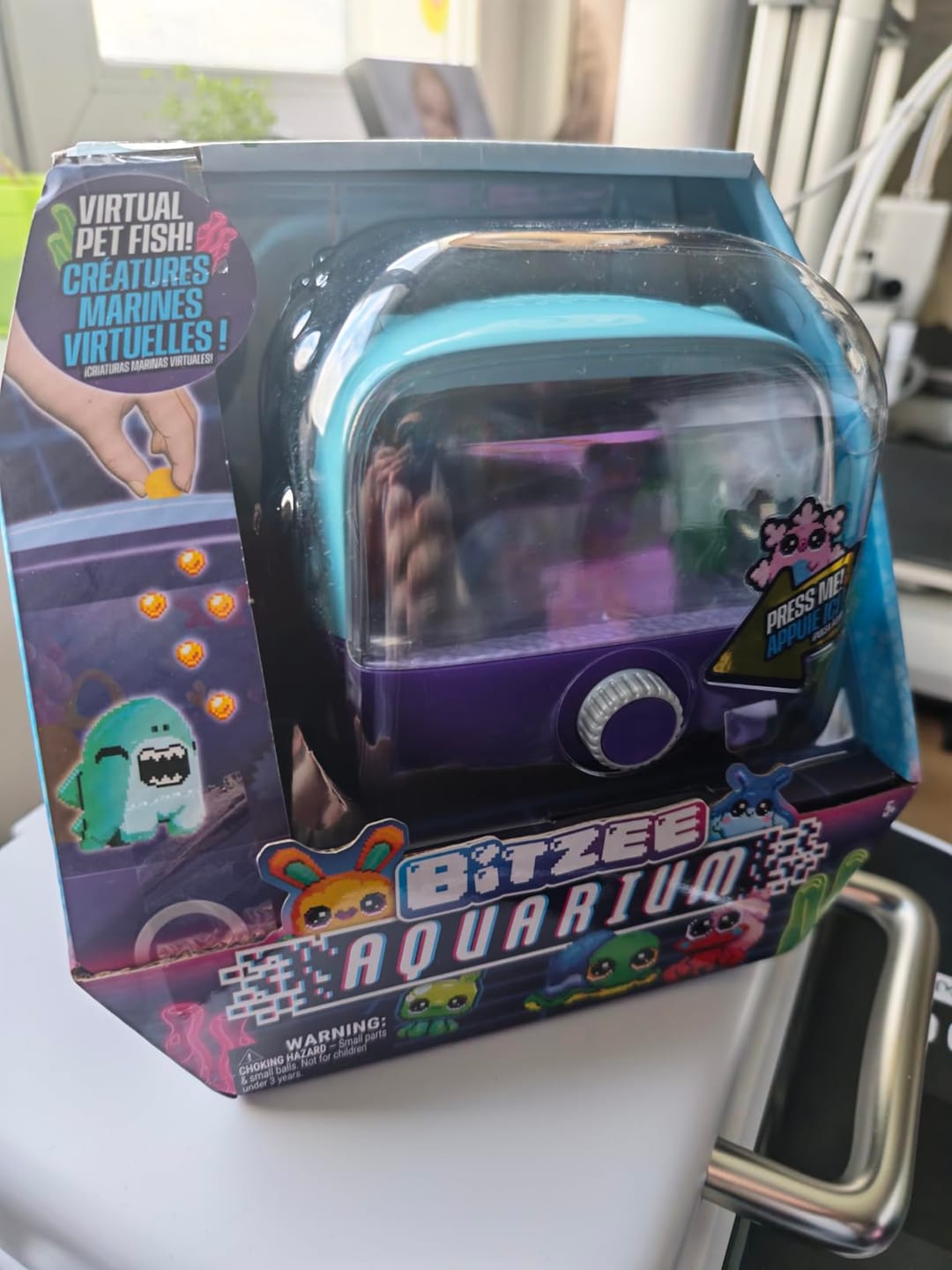Customer photo review of Bitzee Aquarium Fish Tank