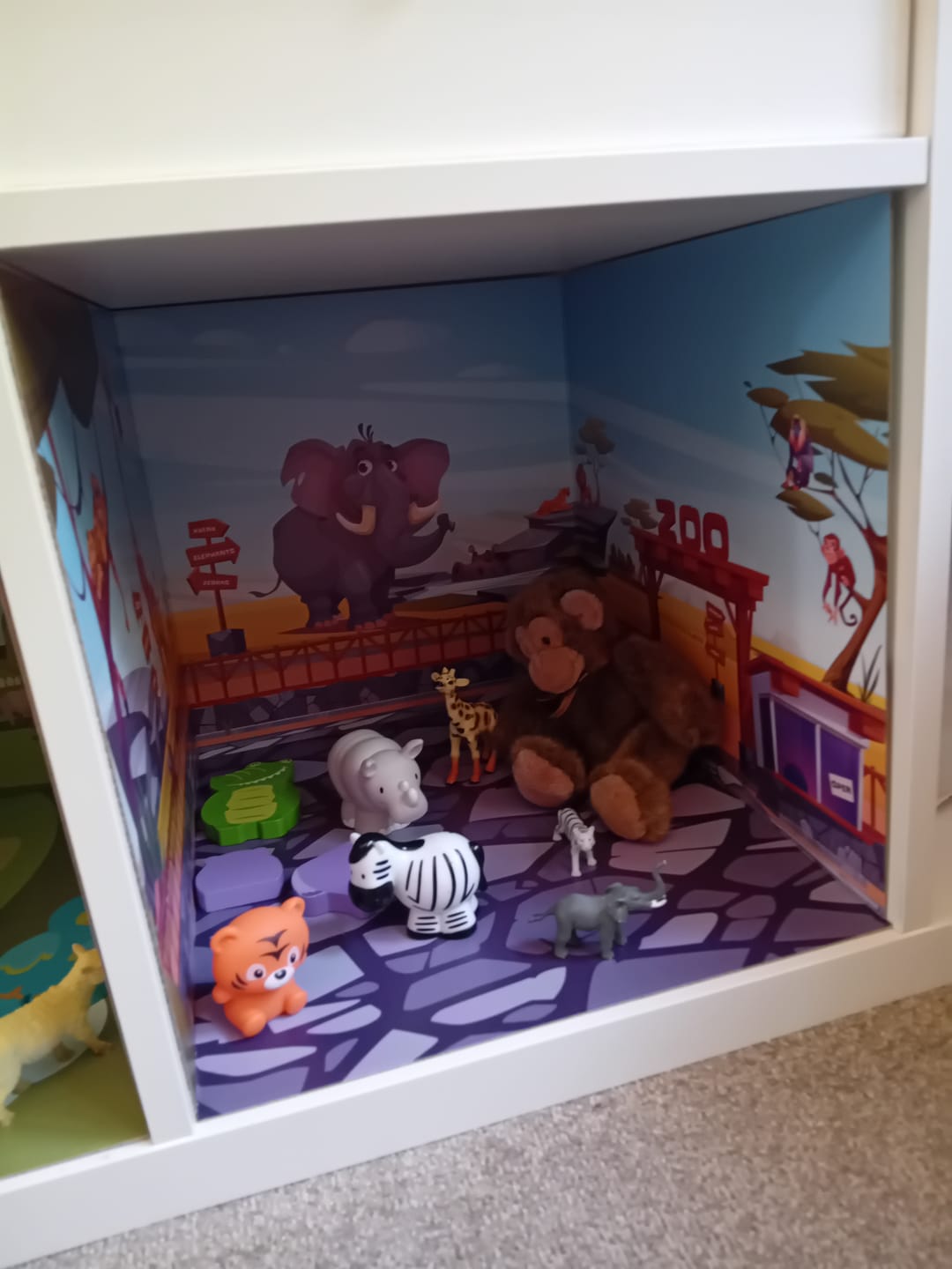 Customer photo review of Little Explorer's Zoo & Jurassic Adventure Bases - for Ikea® Kallax