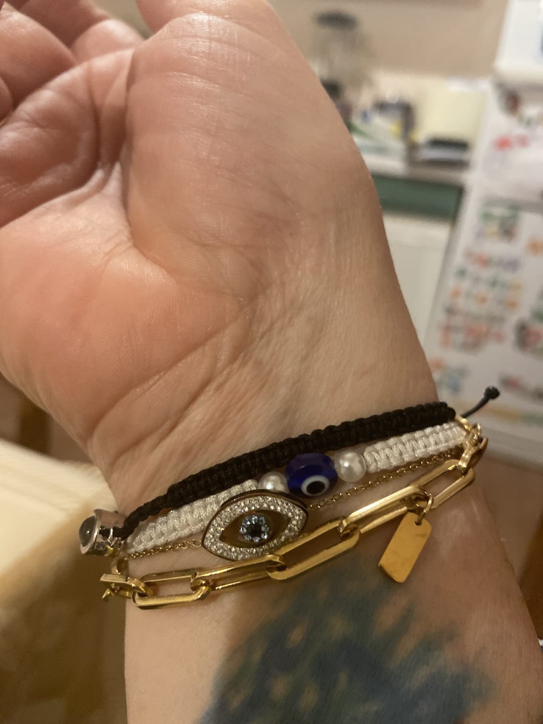Customer photo review of Pulseira Mati