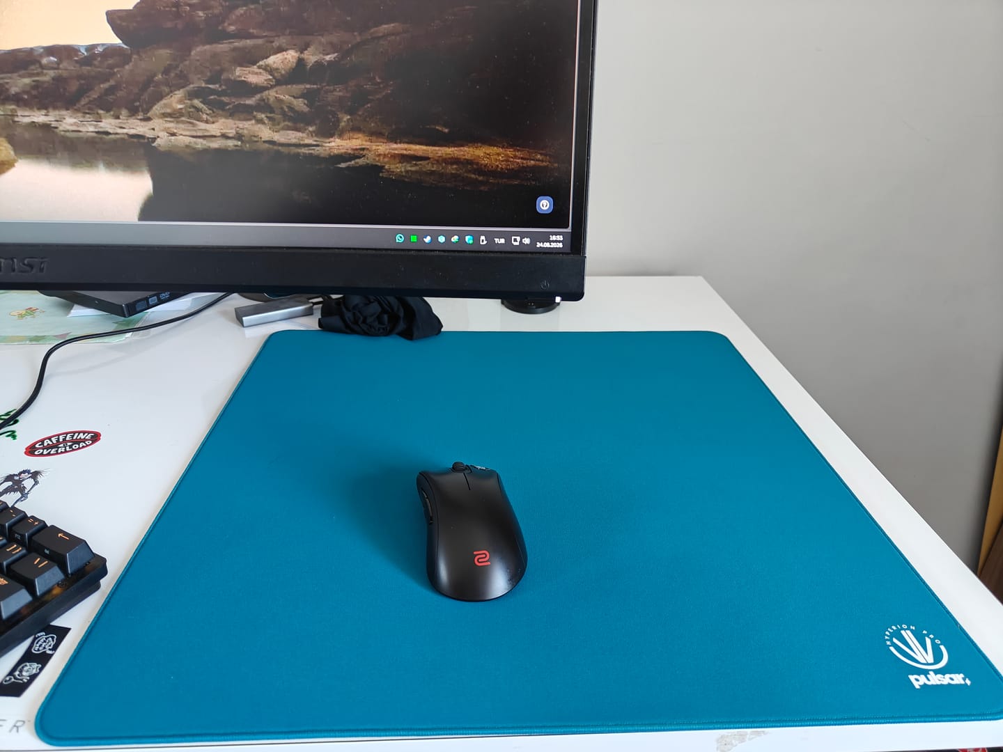 Customer photo review of Pulsar eS Hyperion Pro Poron Mousepad