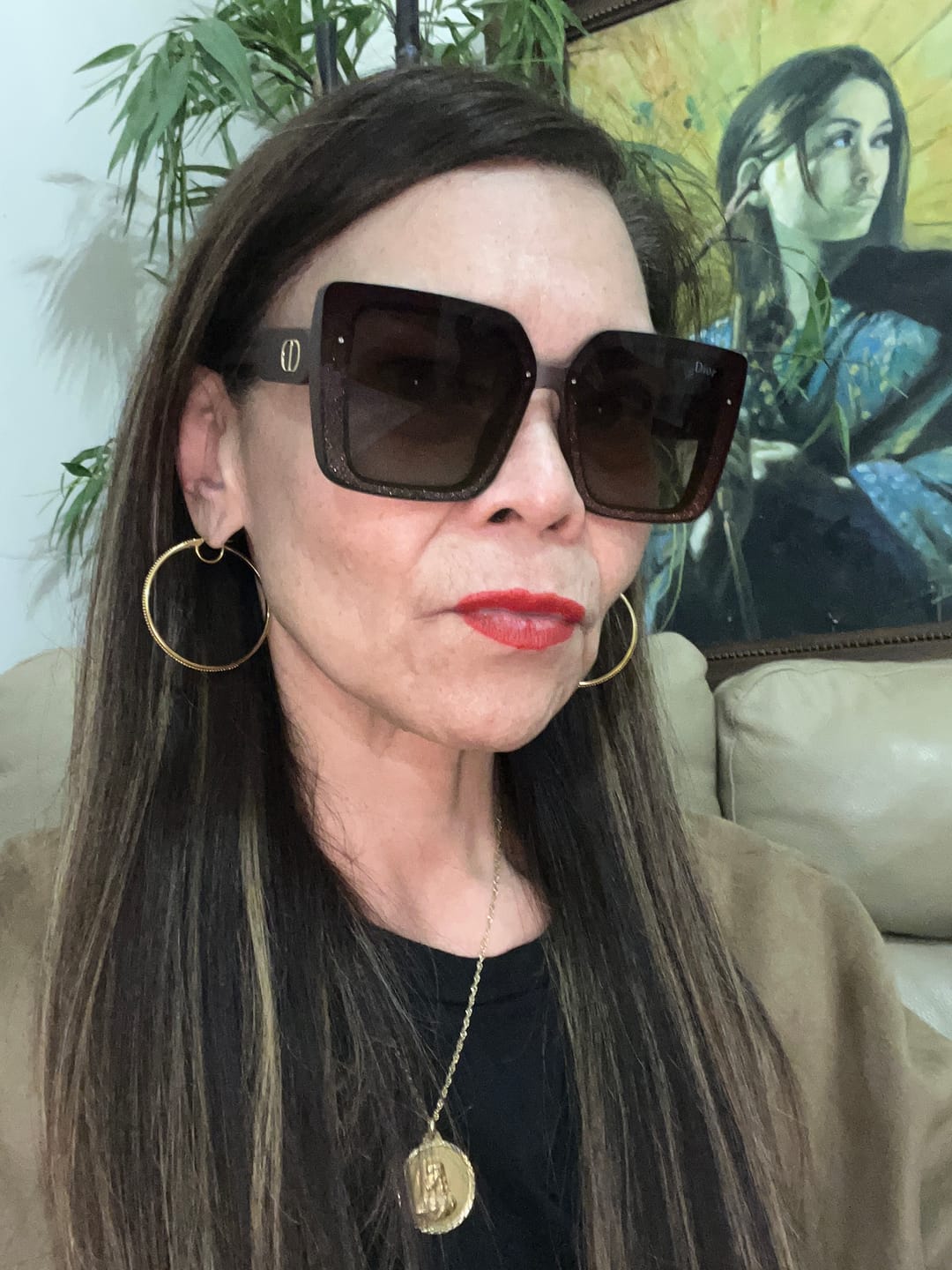 Customer photo review of MONTAIGNE SQUARE SUNGLASS D6227 IN ACETATE