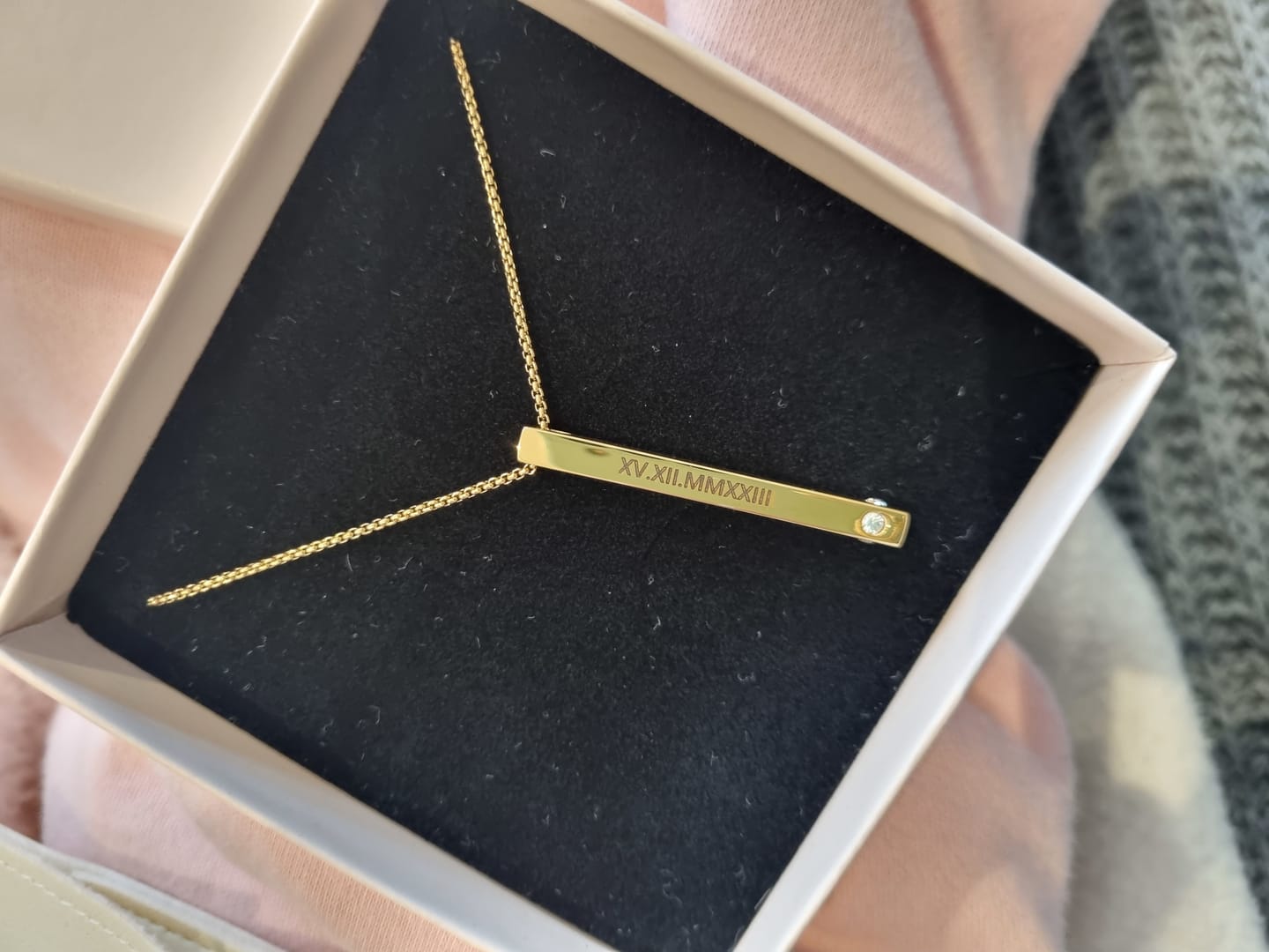Customer photo review of Colar Vertical