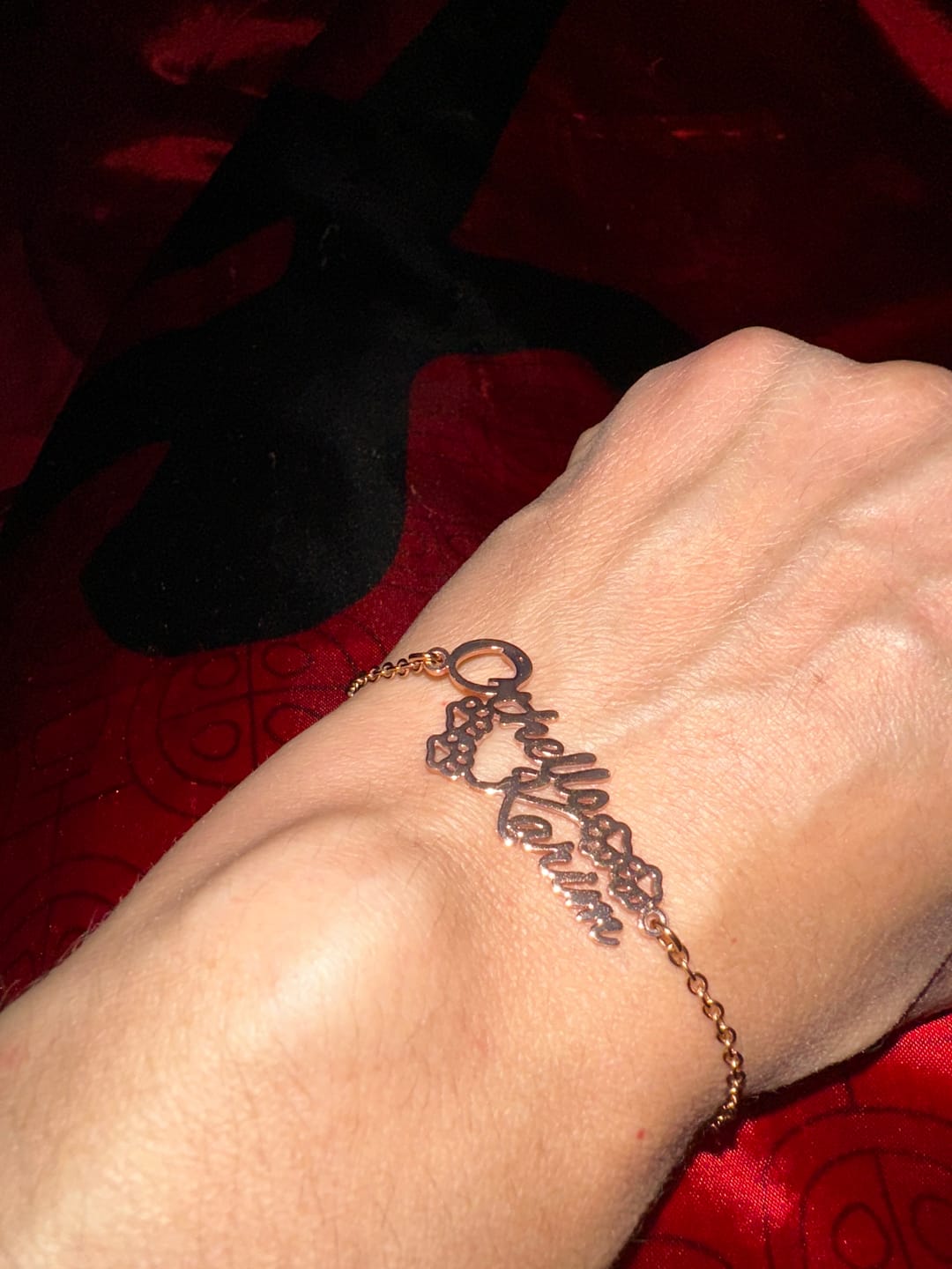 Customer photo review of Persönliche Kinderzeichnung als Halskette oder Anhänger in Gold