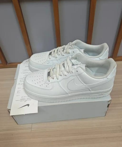 Customer photo review of Nike Air Force 1