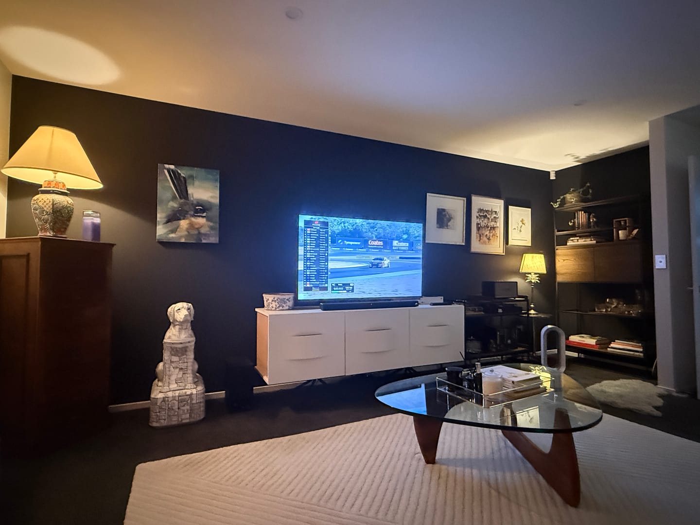 Customer photo review of Retro Plain Chic Wallpaper - Black