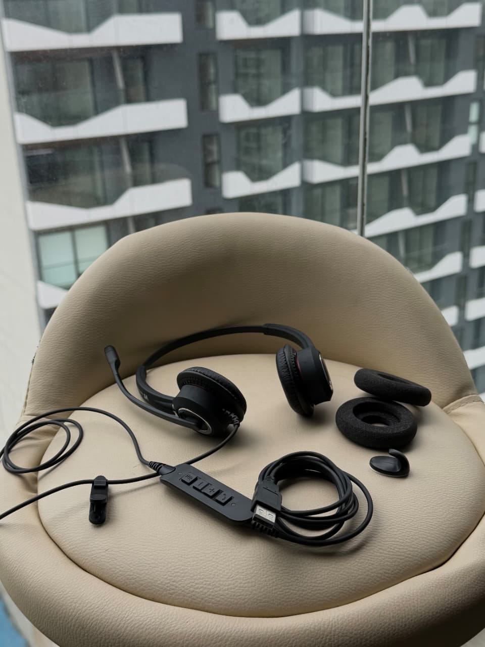Customer photo review of Auricular VT6300 con doble cancelación de ruido (ENCx2) y cable USB