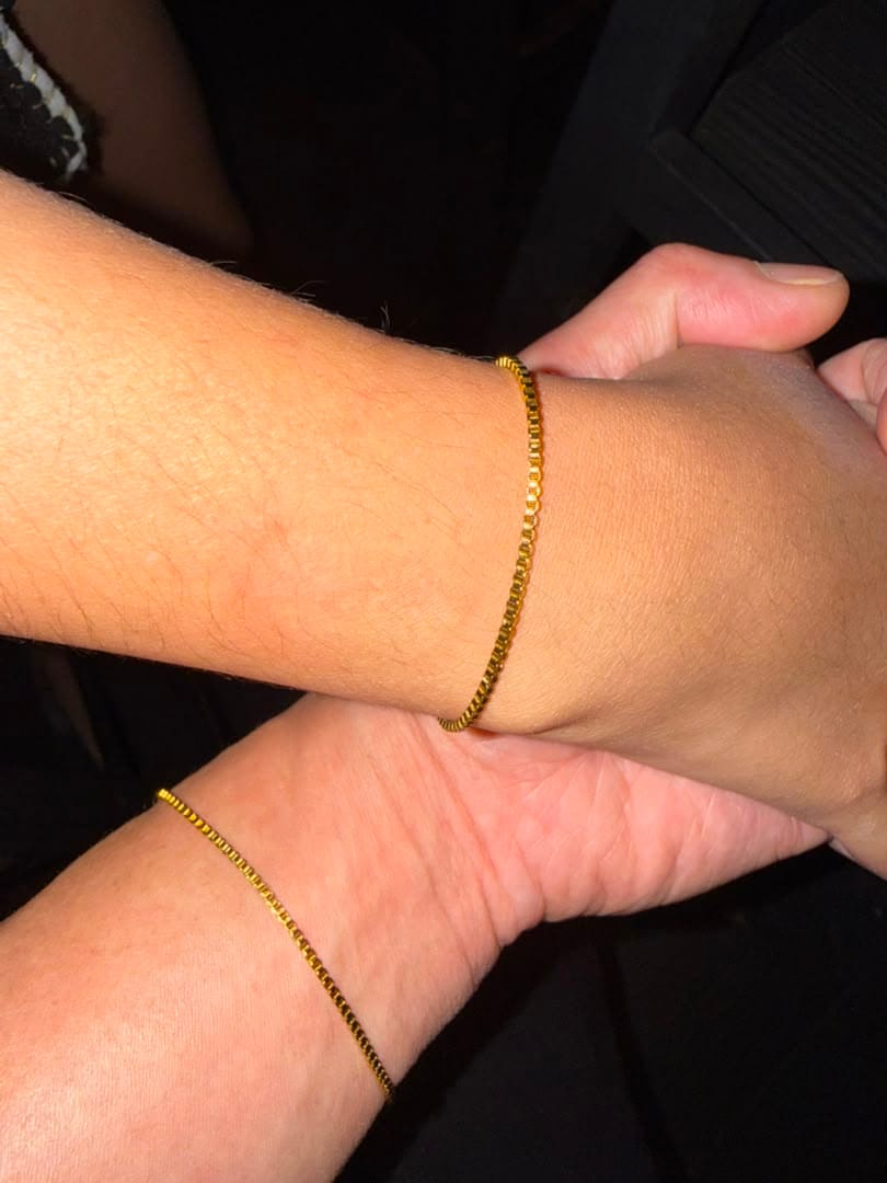 Customer photo review of Taylor Minimal Bracelet