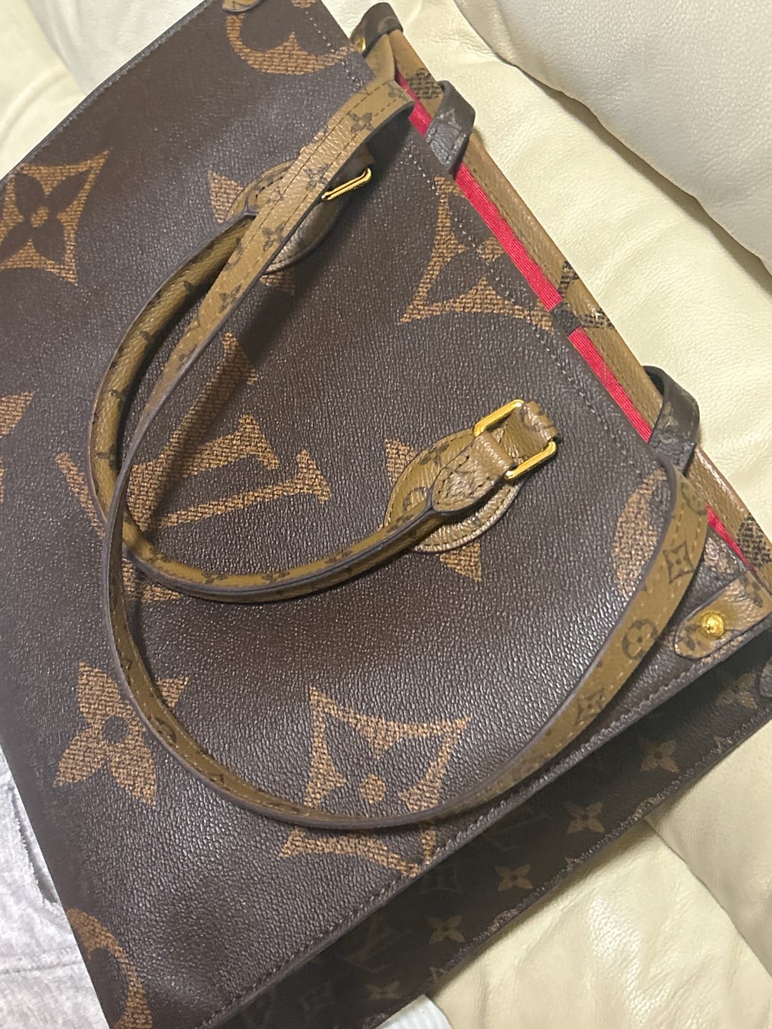Customer photo review of 【ルイヴィトン】★お洒落メンズへ★レディース♪オンザゴー MM トートバッグM45321