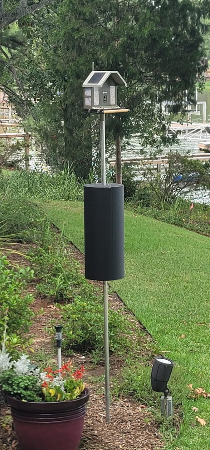 Customer photo review of Birdfy Feeder Metal 2 4K - Smart Bird Feeder with Camera