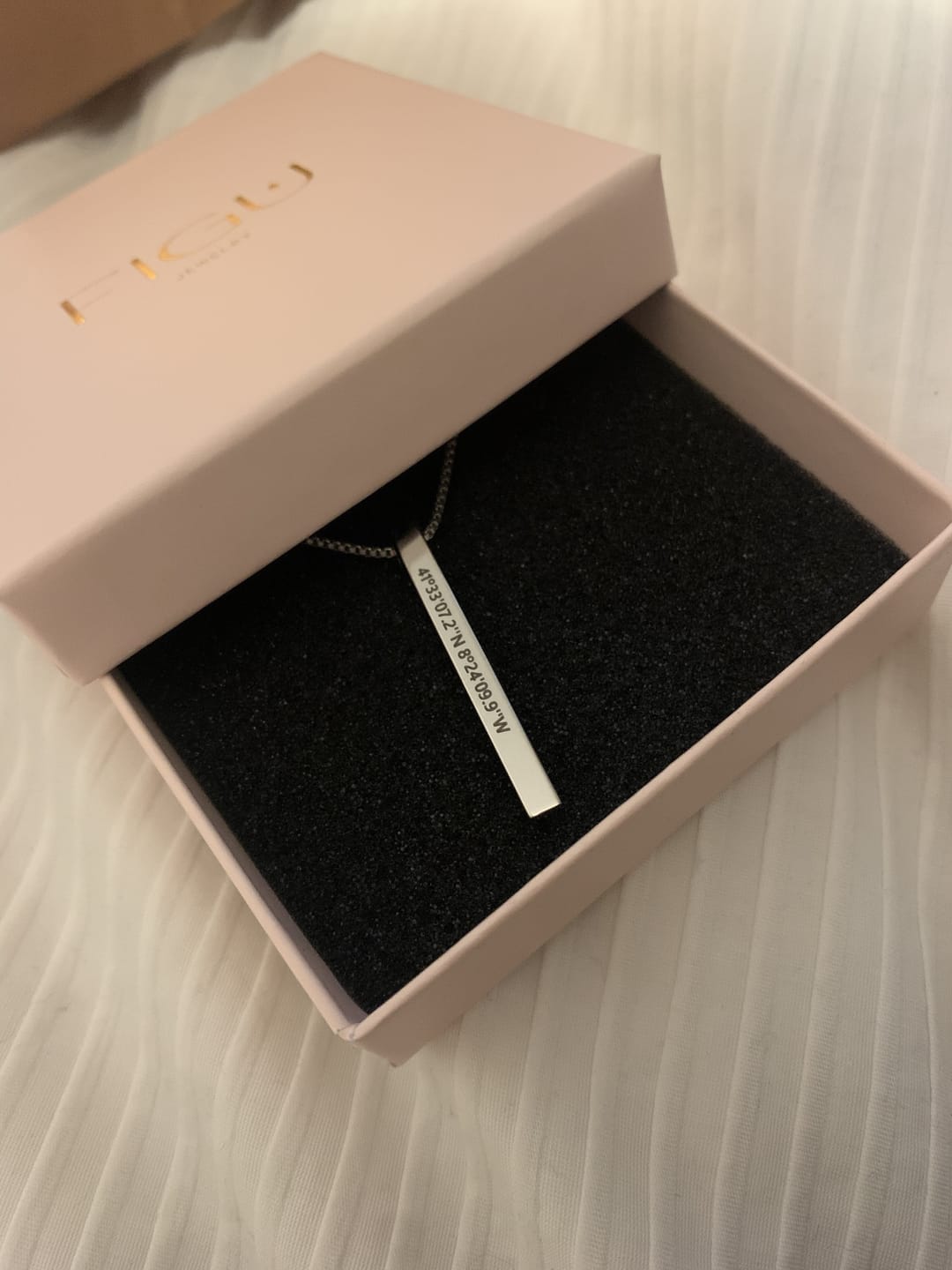 Customer photo review of Colar Vertical