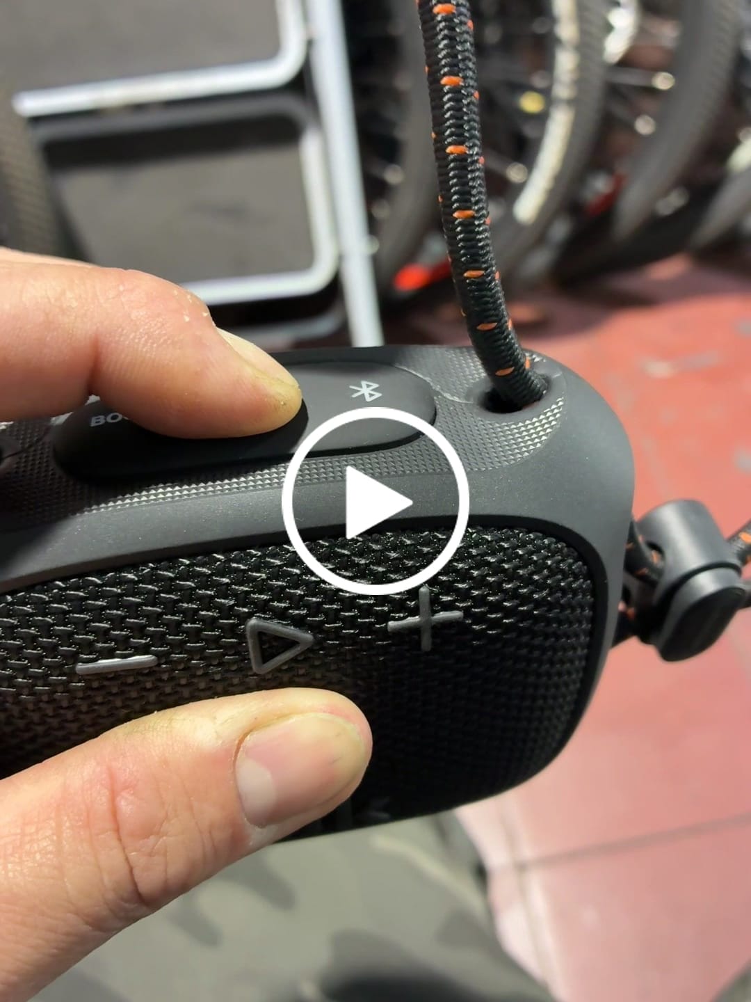 Customer video review of Parlante Bluetooth Blik Rider 8W IPX7 5H Clip TWS Negro