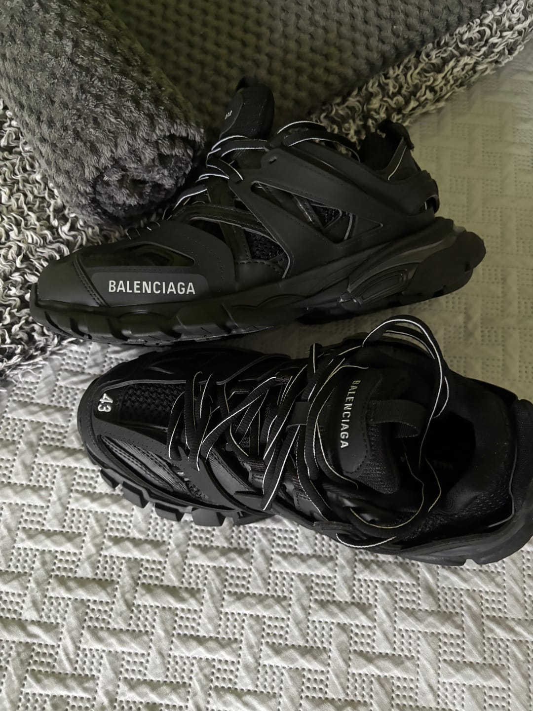 Customer photo review of Balenciaga Track Nera