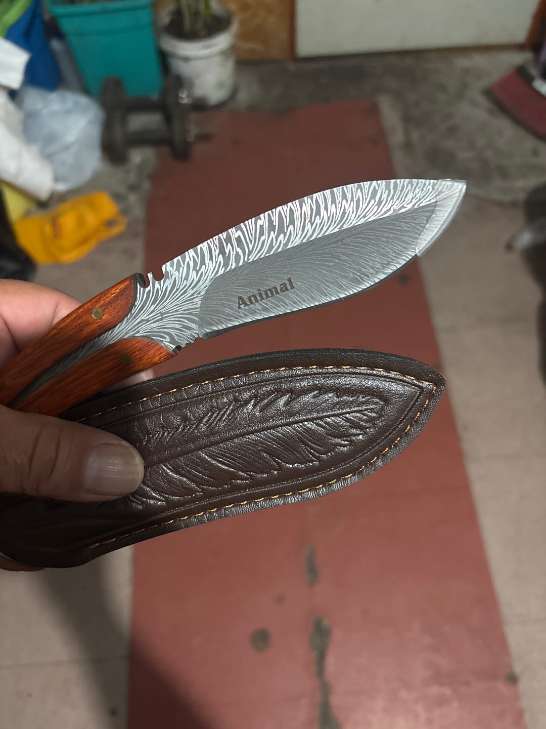 Customer photo review of Cuchillo Pluma Patrón Damasco 10 cm con funda