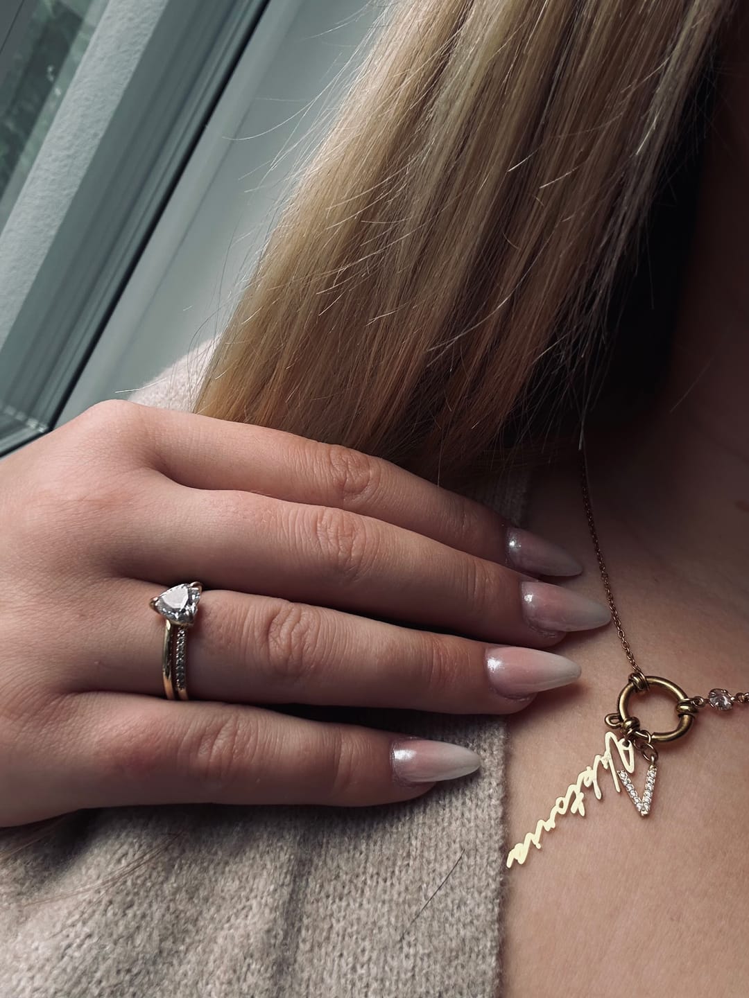 Customer photo review of Fia Kette Signatur Buchstabe