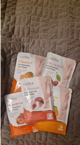 Customer photo review of Maschere Piedi alla Niacinamide – Kit 6 Trattamenti